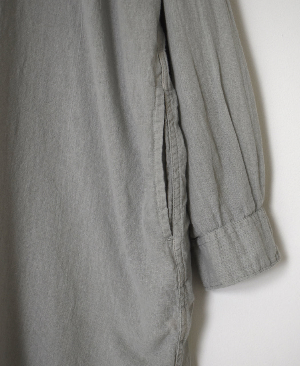 INAM2503G3D 30s GAUZE OVERDYE UTILITY BANDED COLLAR LONG SHIRT