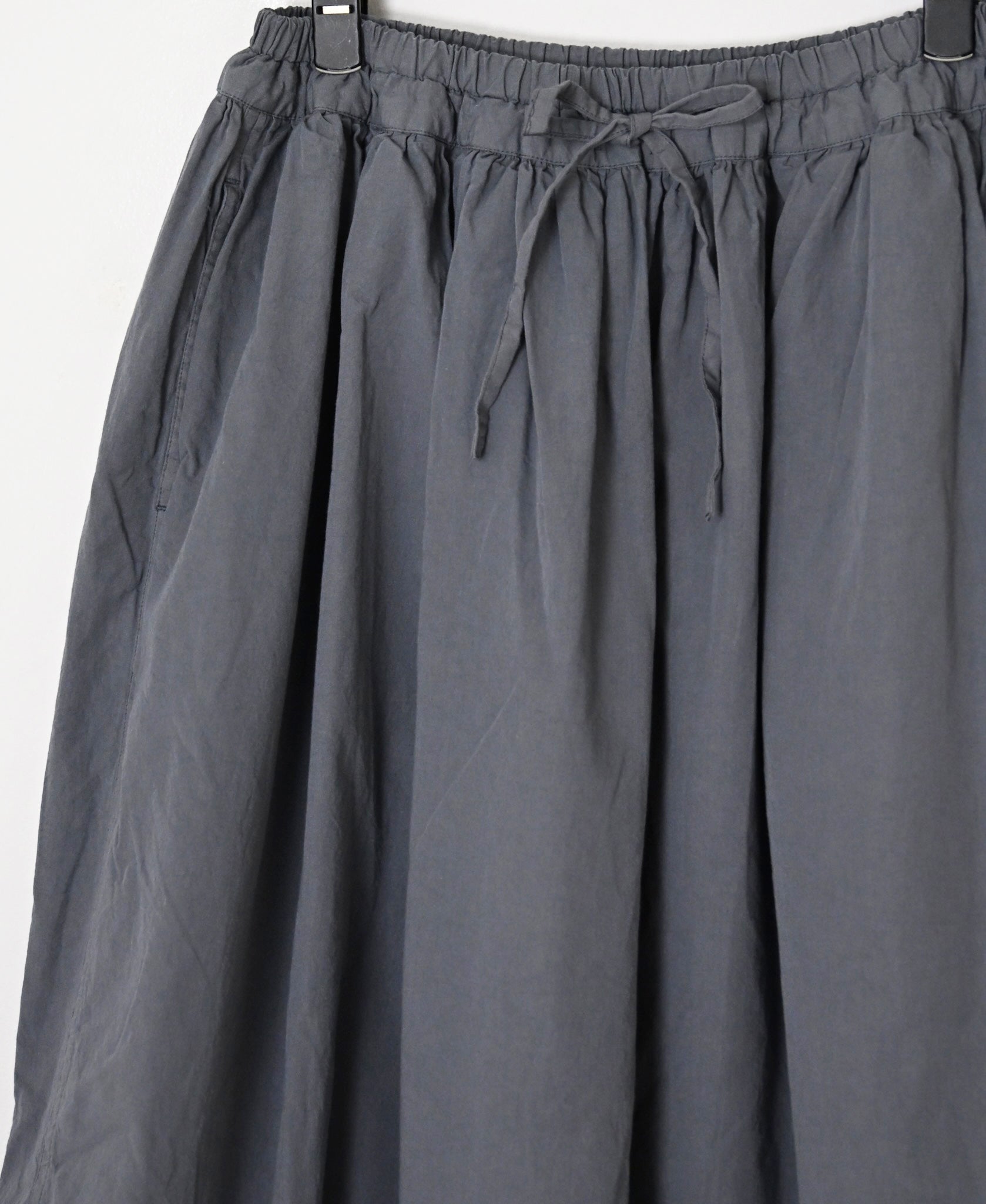 INAM2654PD 40s POPLIN OVERDYE EASY GATHERED SKIRT