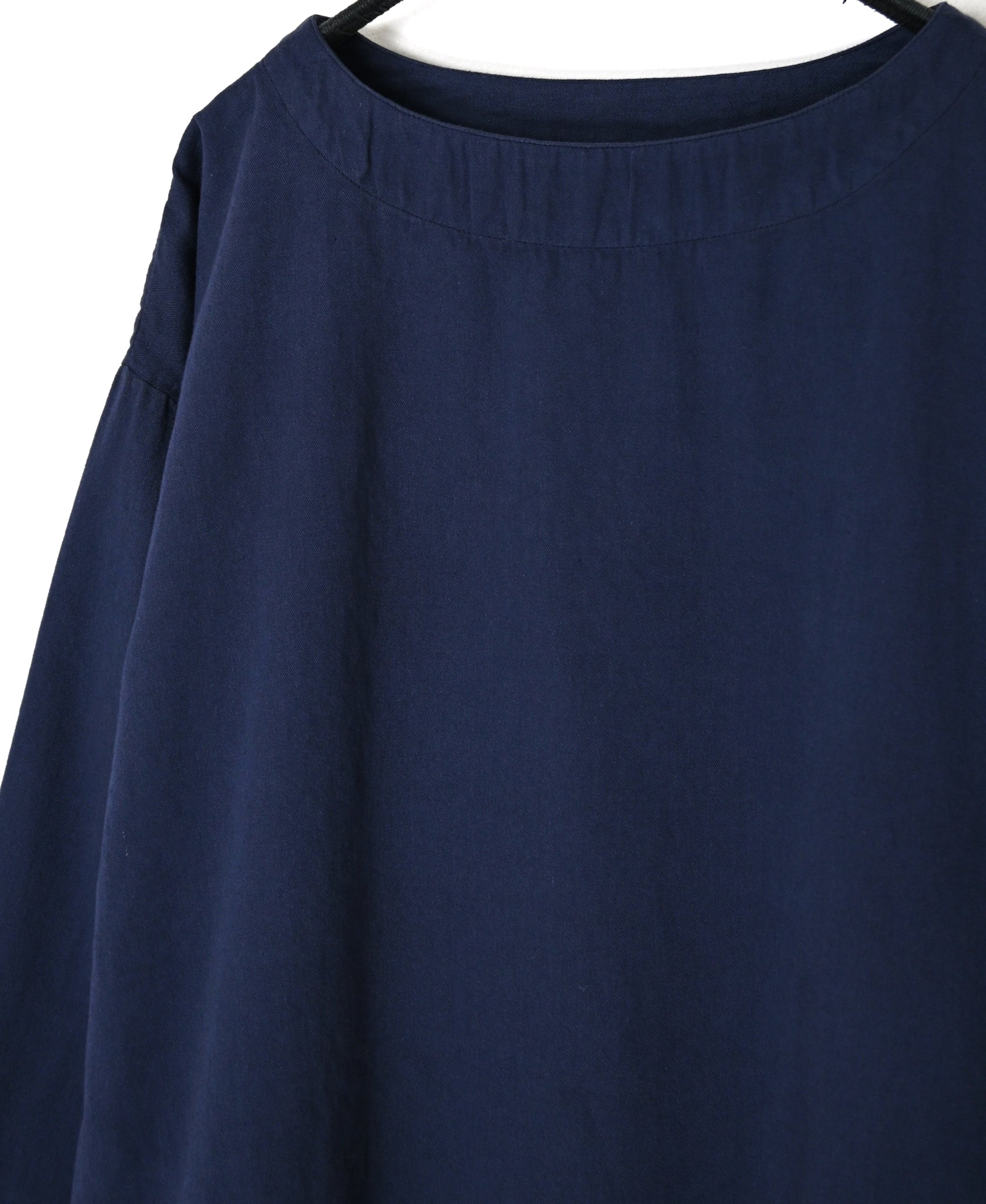 INAM2661TD 30s COTTON TWILL OVERDYE BOAT NECK SMOCK