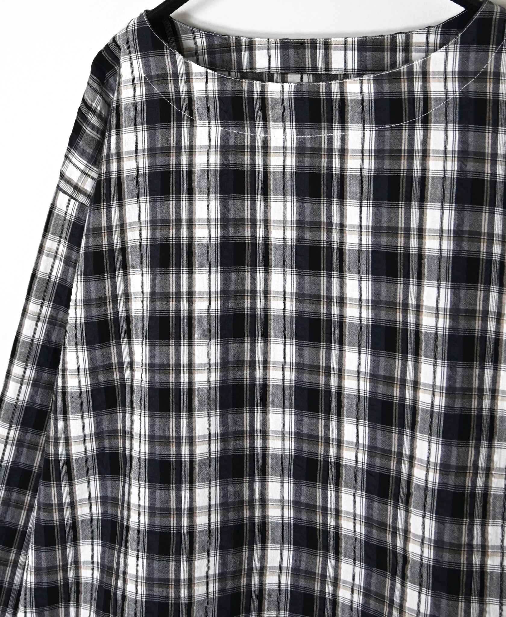 INAM2671 YARN DYED COTTON CHECK BOAT NECK SMOCK