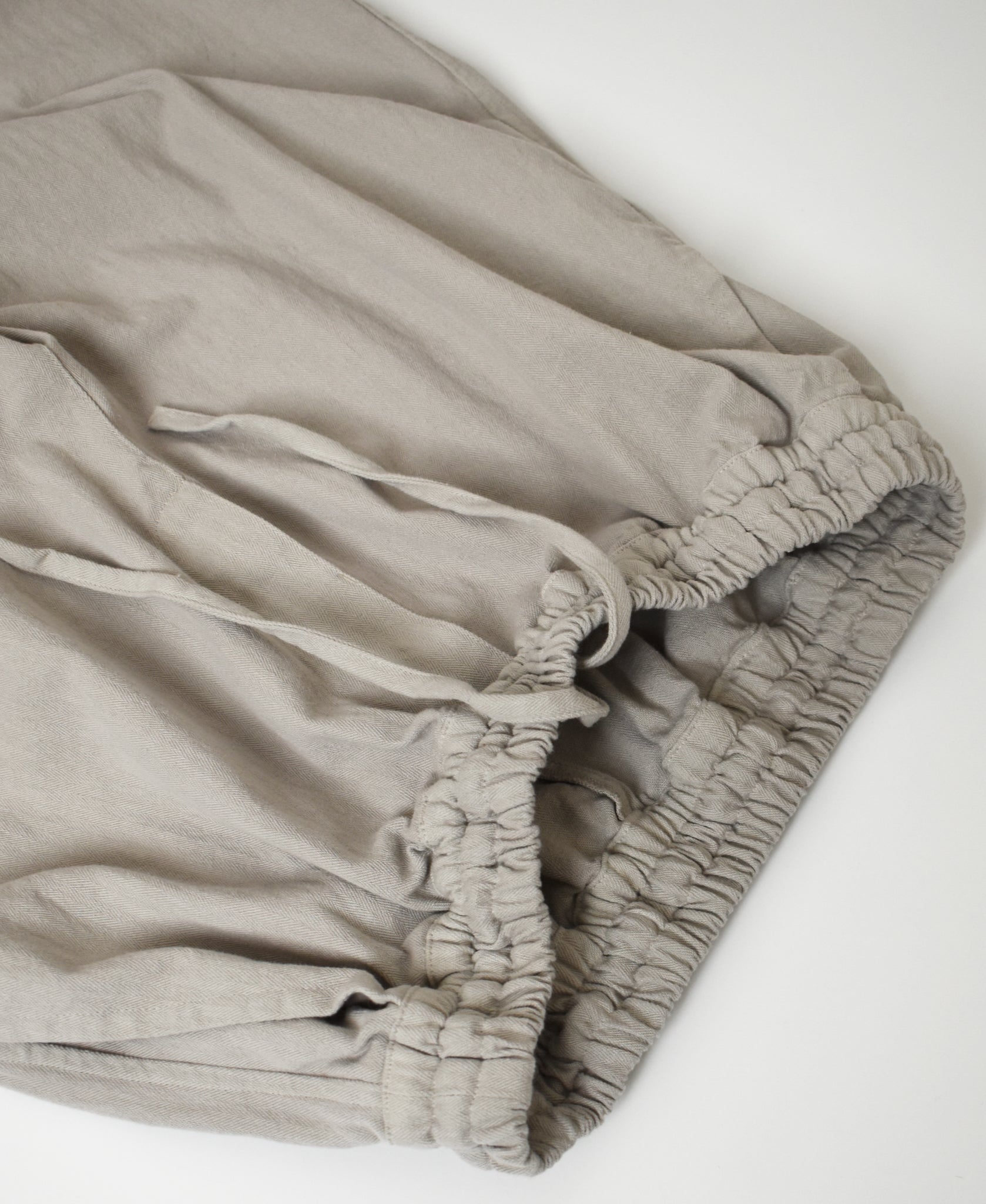 INHT2655D COTTON HERRINGBONE PLAIN OVERDYE EASY PANTS