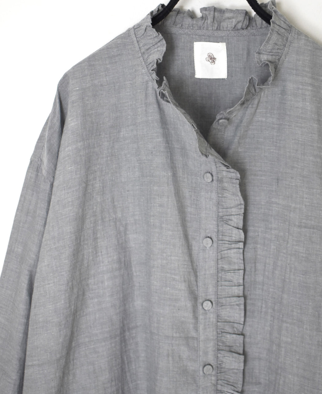 INMDS25062 HANDWOVEN YARN DYE NATURAL INDIGO CHAMBRAY FRILL COLLAR SHIRT