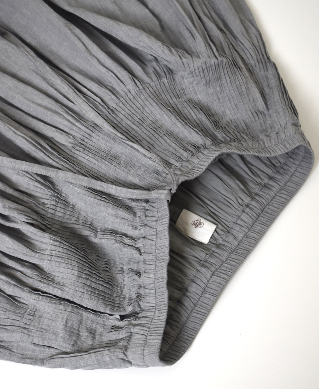 INMDS26043 HANDWOVEN YARN DYE CHAMBRAY PINTUCK FLARED SKIRT