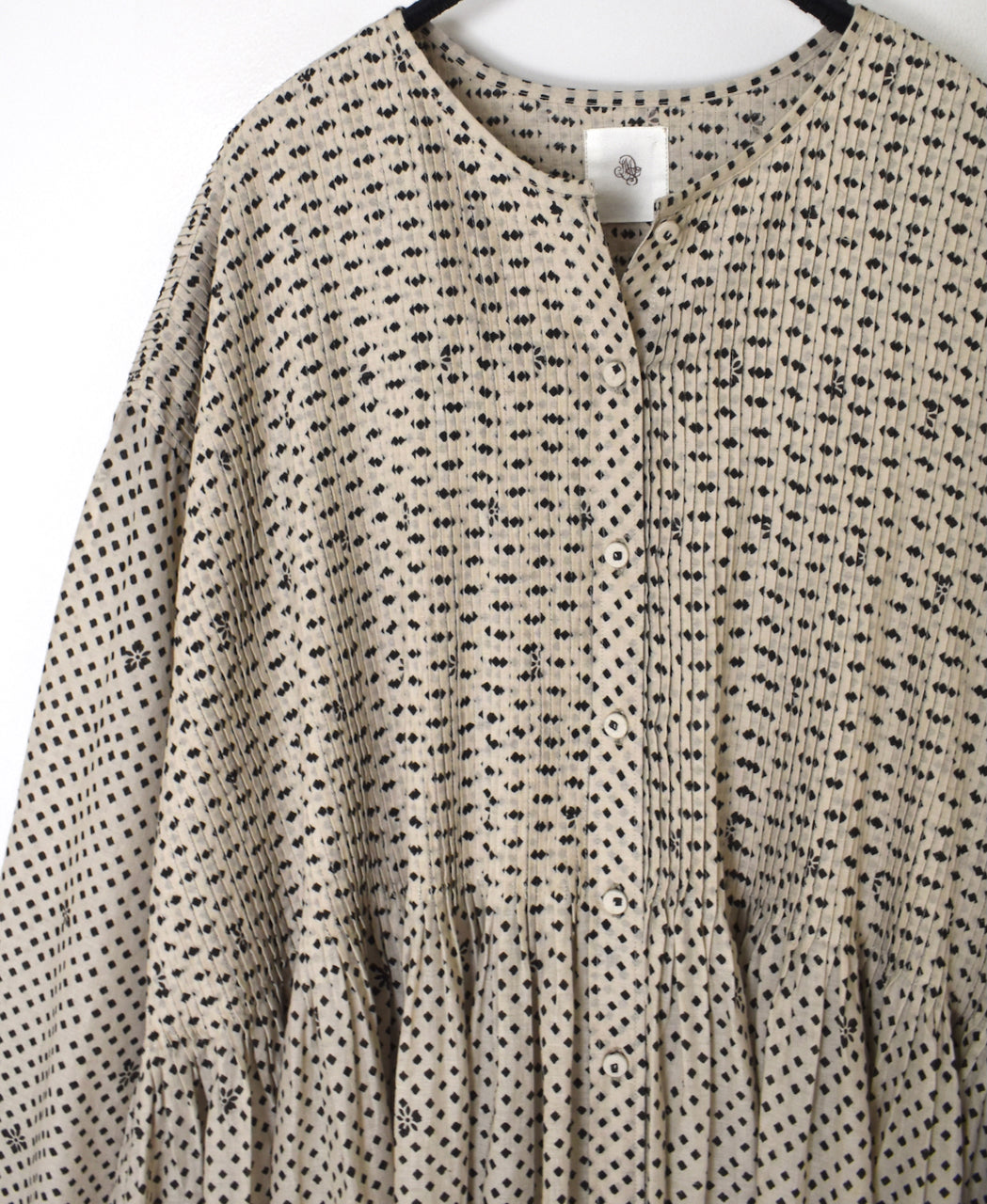 INMDS26084 80s VOILE SQUARE BLOCK PRINT CREW NECK BUTTON SHIRTS DRESS WITH MINI PINTUCK