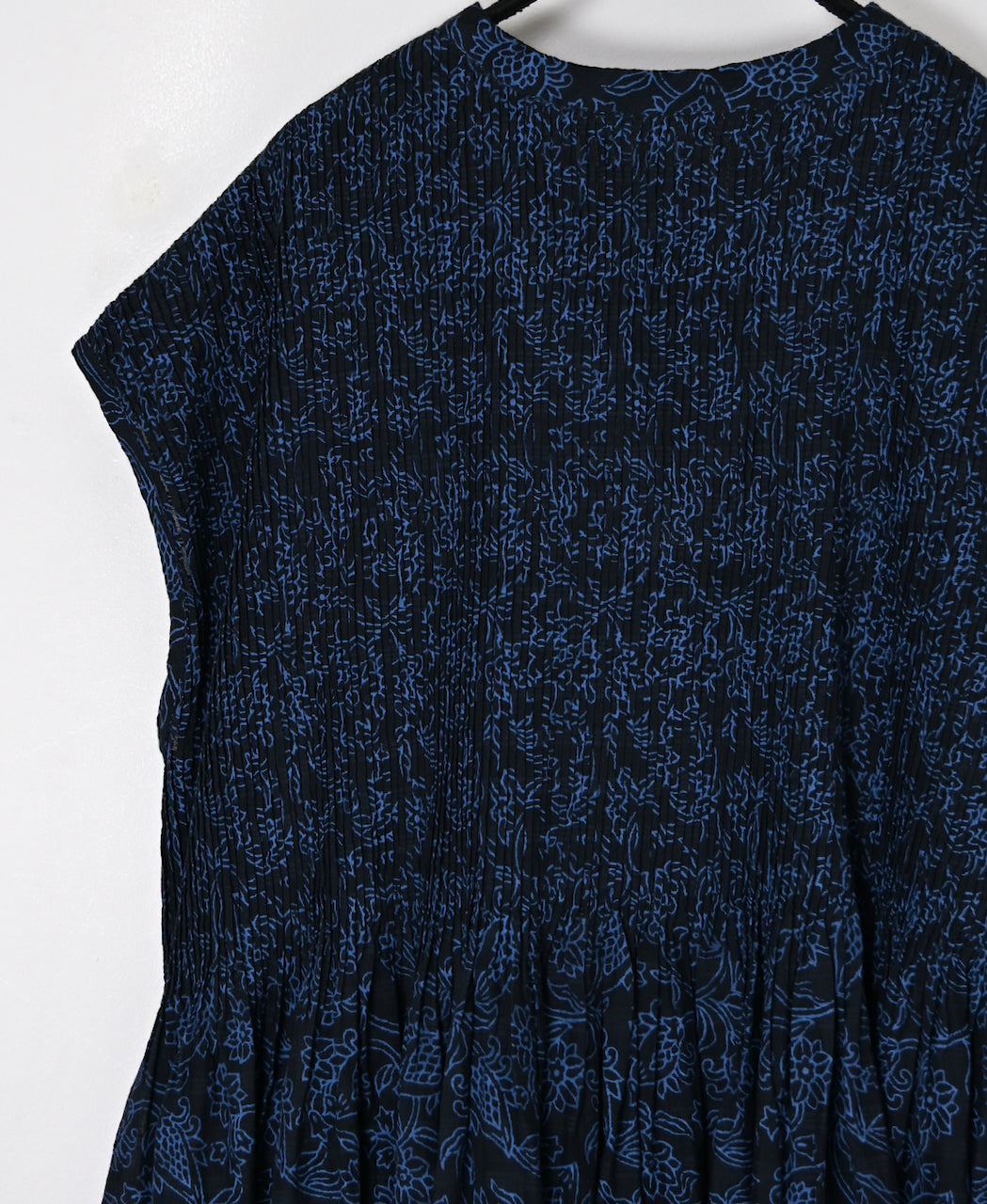 INMDS26097 POWER LOOM COTTON DOBIE CHECK FLOWER HAND SCREEN PRINT V-NECK FR/SL PULLOVER DRESS
