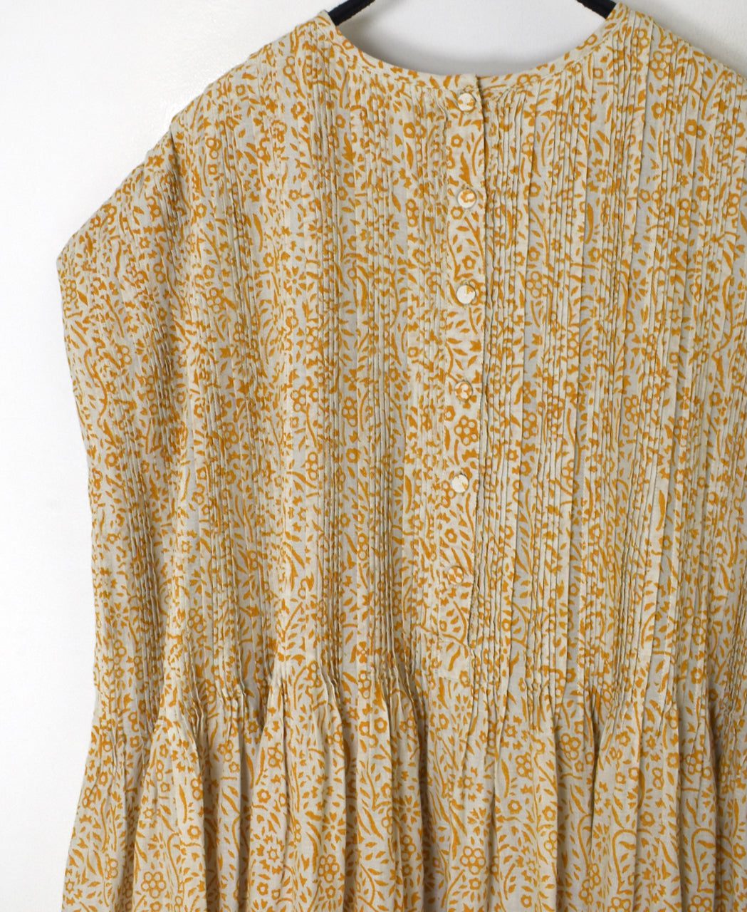 INMDS26104 80s COTTON FLOWER BLOCK PRINT FRENCH/SL DRESS WITH RANDOM PLEATS