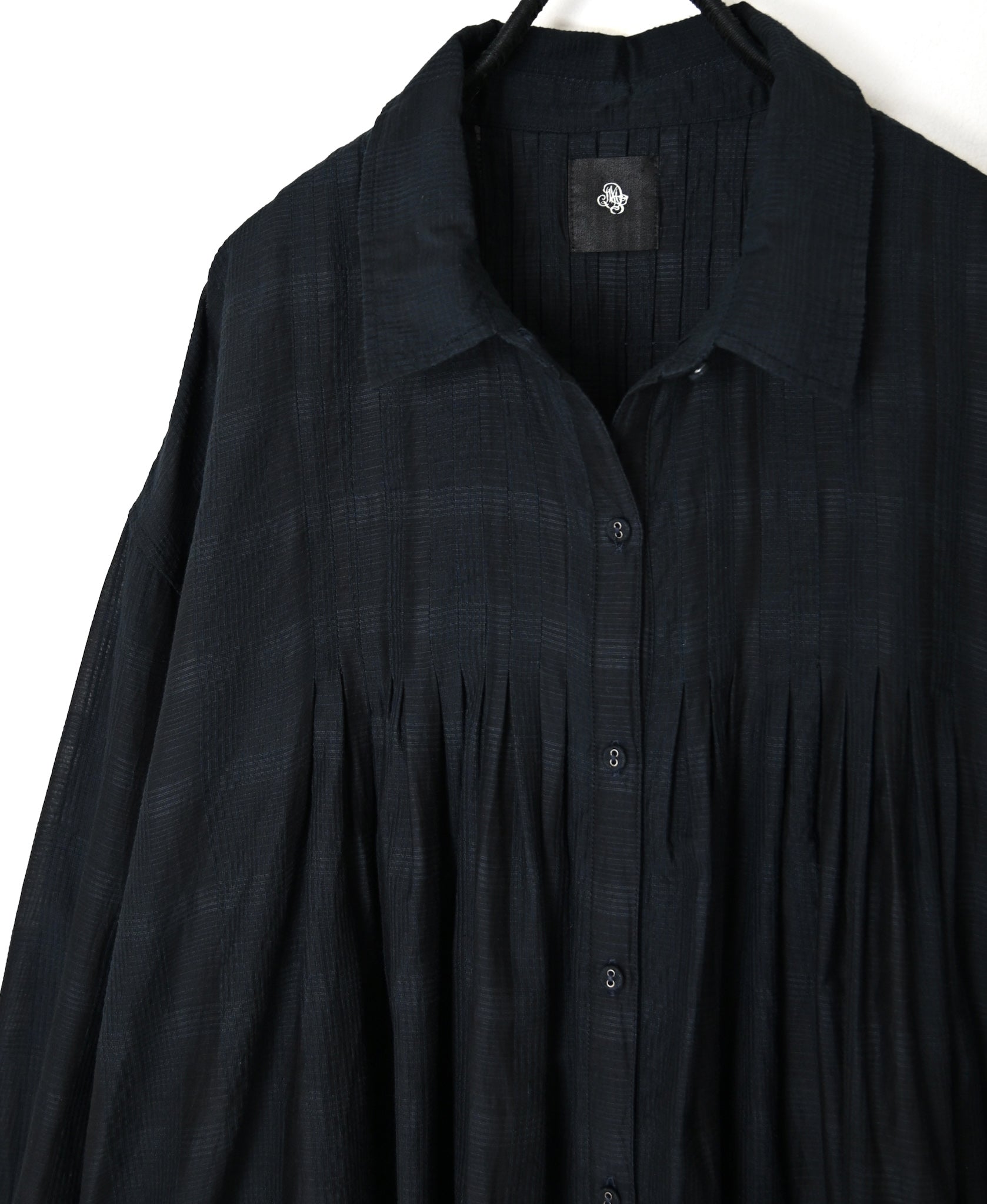 INMDS26713 COTTON/SILK SELF FINE CHECK REGULAR COLLAR INVERTED PLEATED LONG SHIRTS