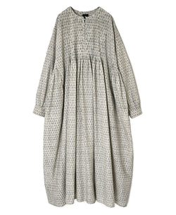 INMDS26723 80s VOILE LITTLE TREE BLOCK PRINT CREW-NECK DRESS WITH MINI PINTUCK