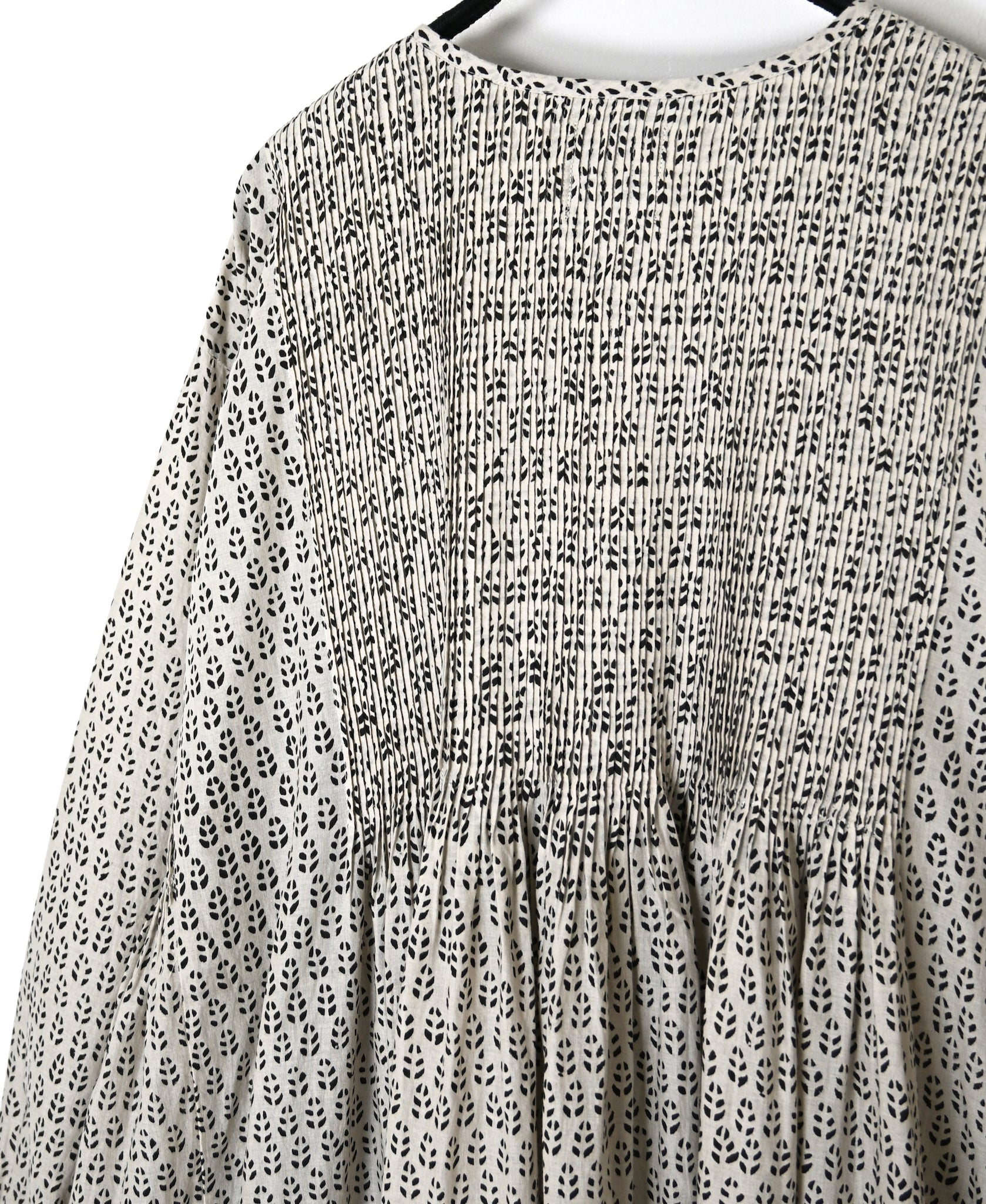 INMDS26723 80s VOILE LITTLE TREE BLOCK PRINT CREW-NECK DRESS WITH MINI PINTUCK
