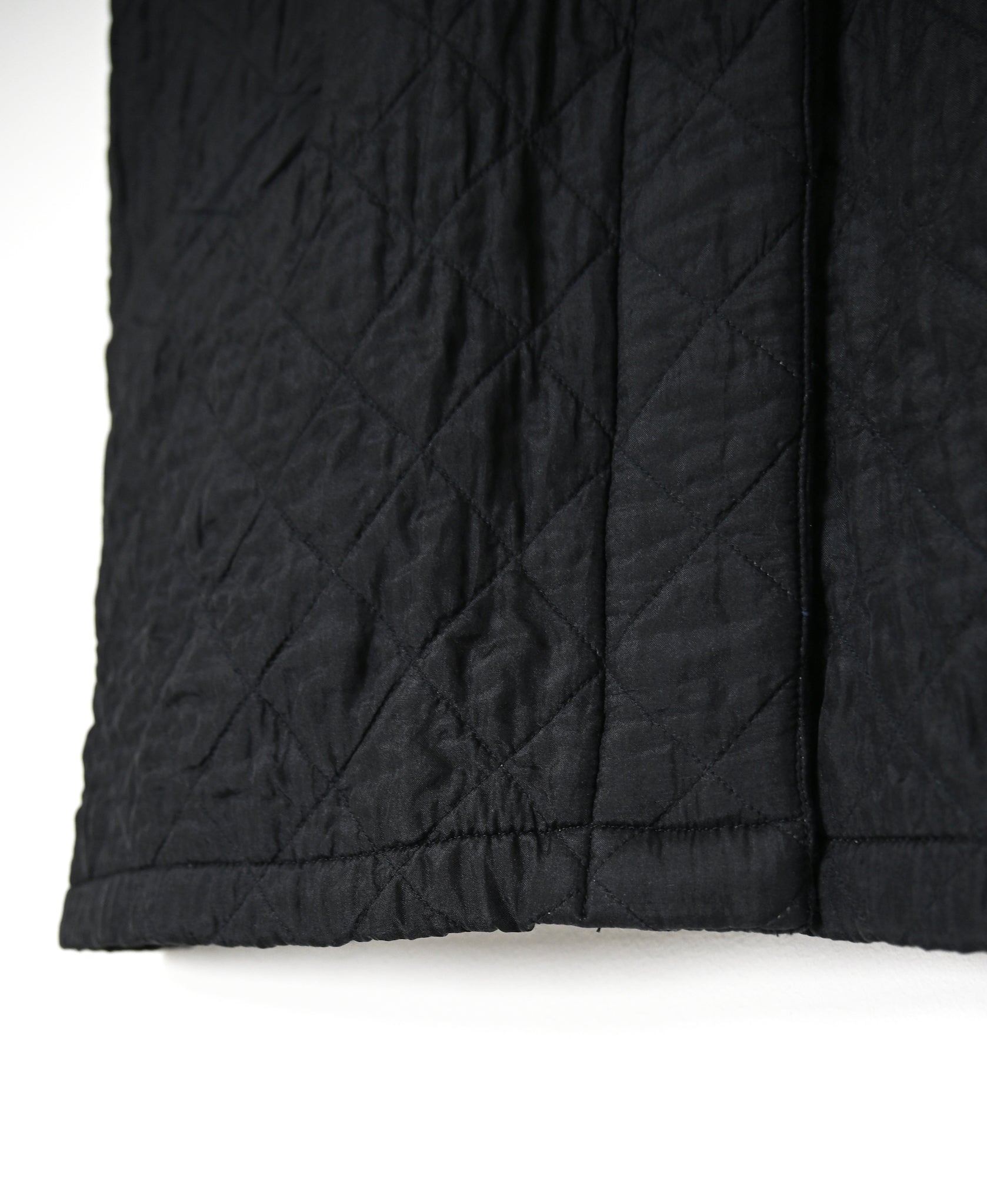 NMDS26554 BANGALORE SILK PLAIN QUILTED C-NECK VEST