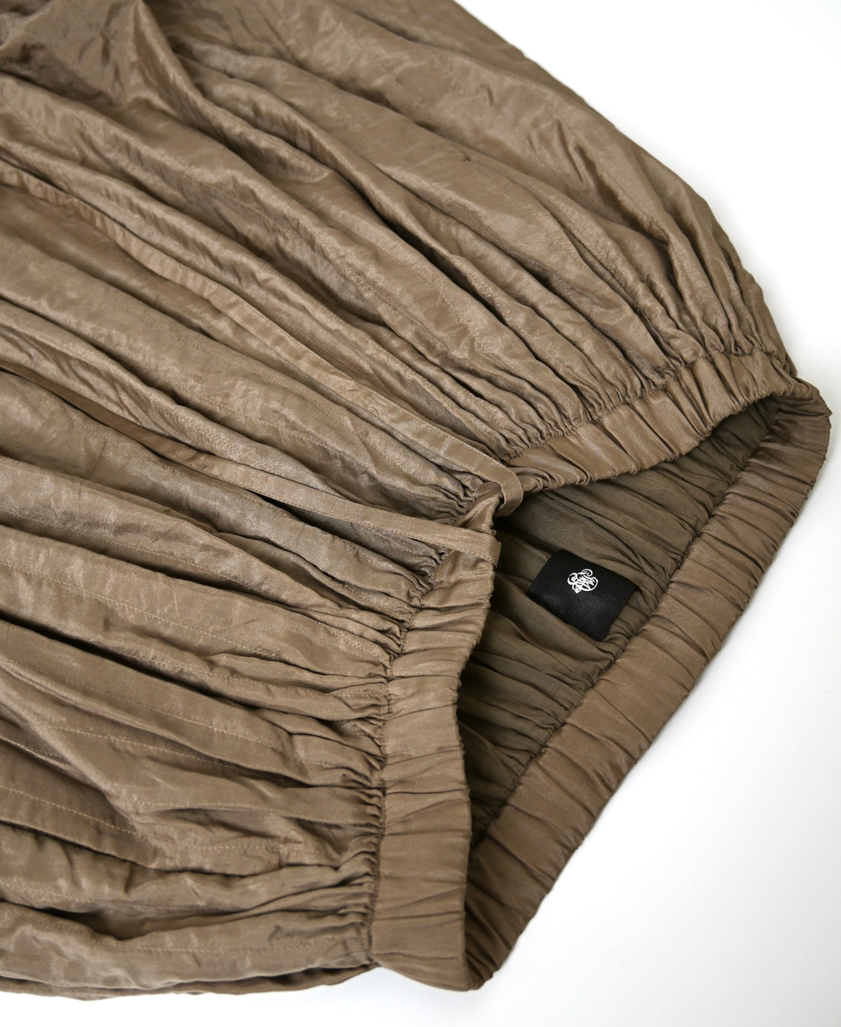 NMDS26556 BANGALORE SILK PLAIN STITCHED GATHERED SKIRT