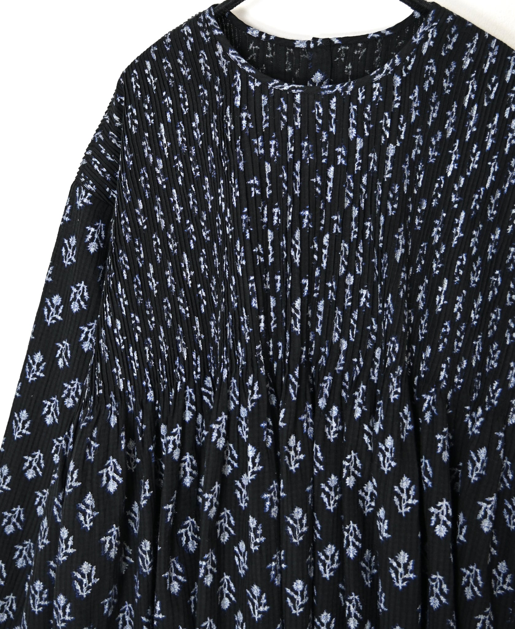 NMDS26612 80s ORGANIC SMALL CHECK MEDIUM FLOWER BLOCK PRINT C/NECK P/O SHIRT WITH PINTUCK