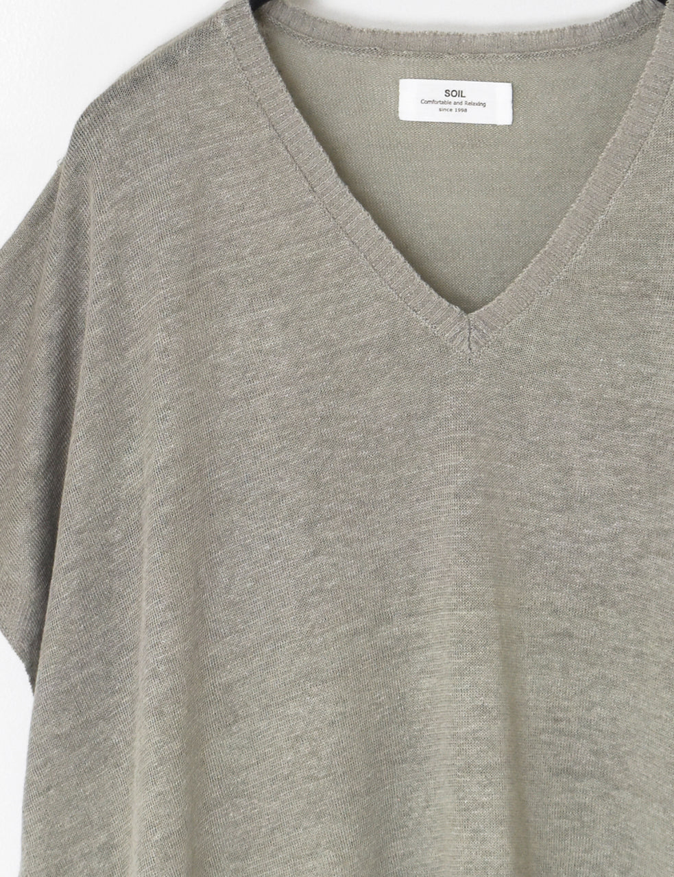 NNSL26003 12GG 1PLY LINEN/COTTON V-NECK VEST WITH SIDE BUTTON