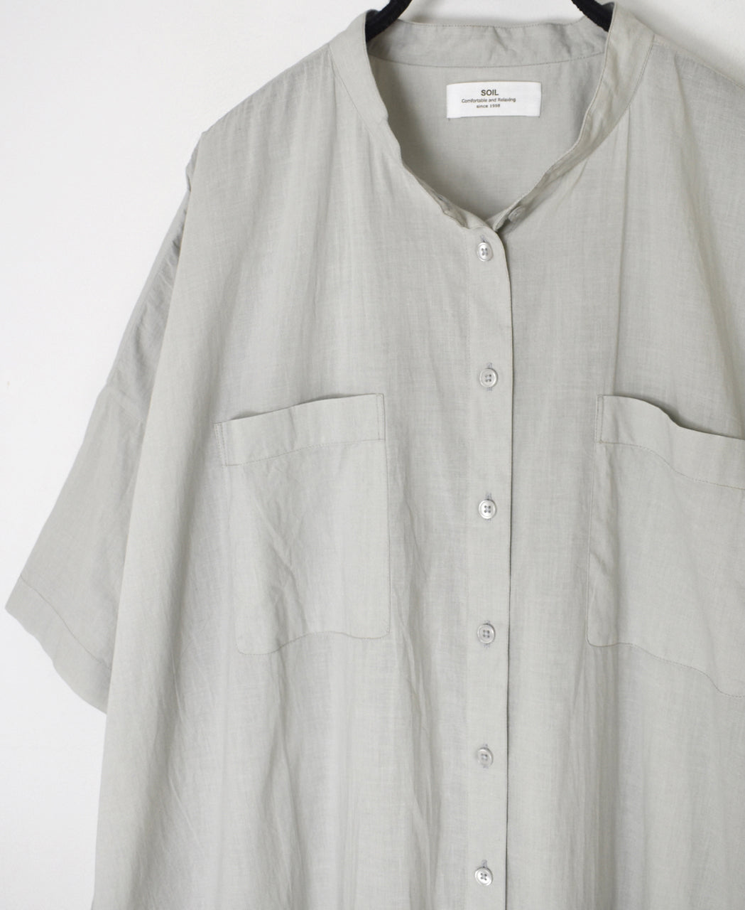 NSL26004 60s CAMBRIC PLAIN BANDED COLLAR BACK SIDE GATHERED DRESS