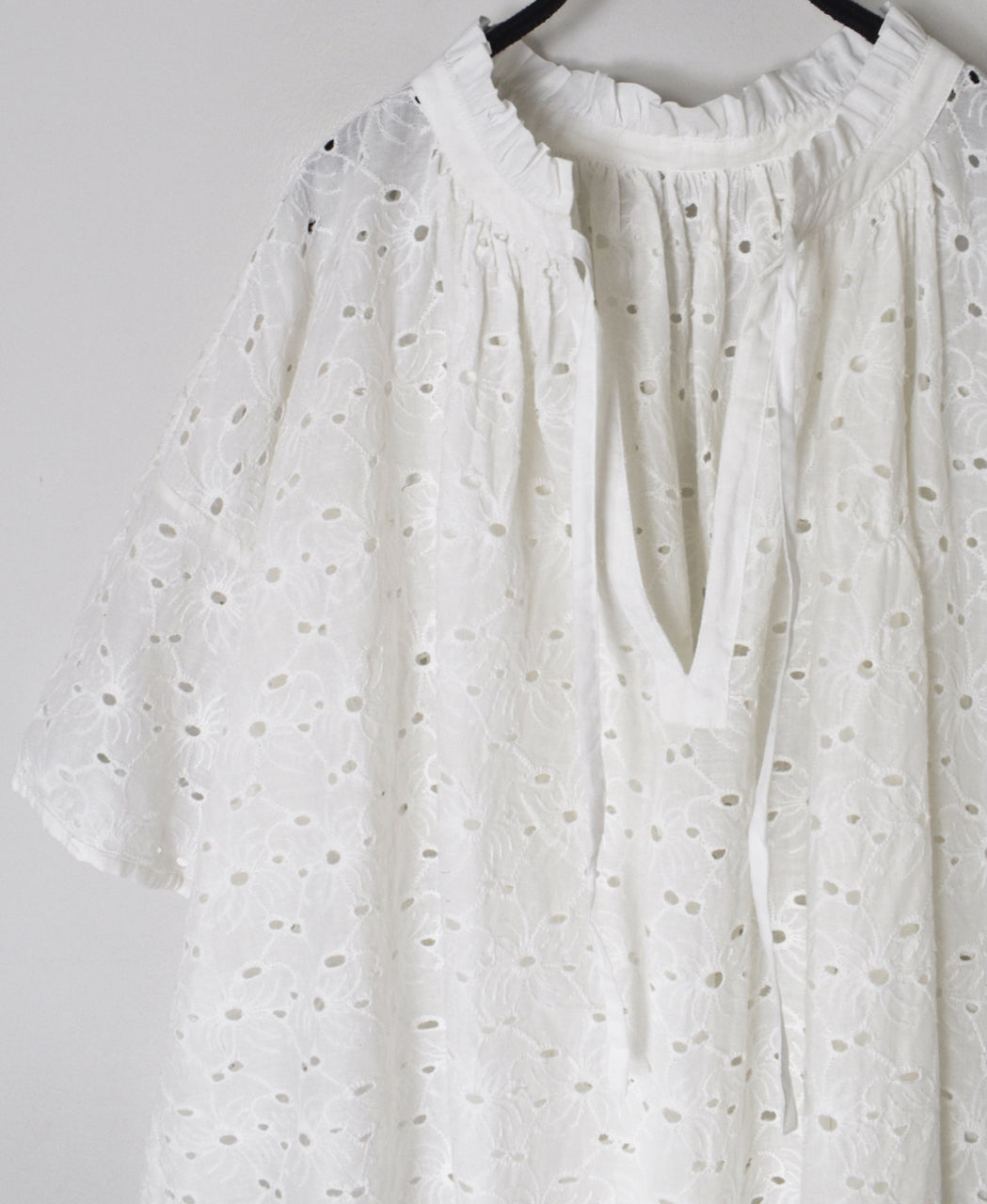 NSL26083 ALL HEMLA FRILL & STRING GATHERED SHIRT