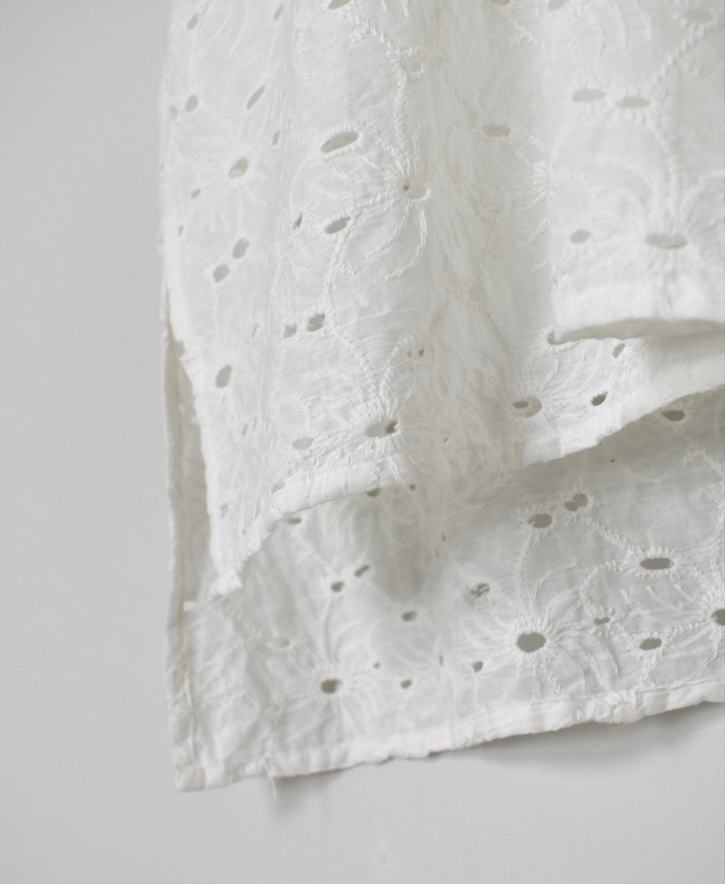 NSL26083 ALL HEMLA FRILL & STRING GATHERED SHIRT