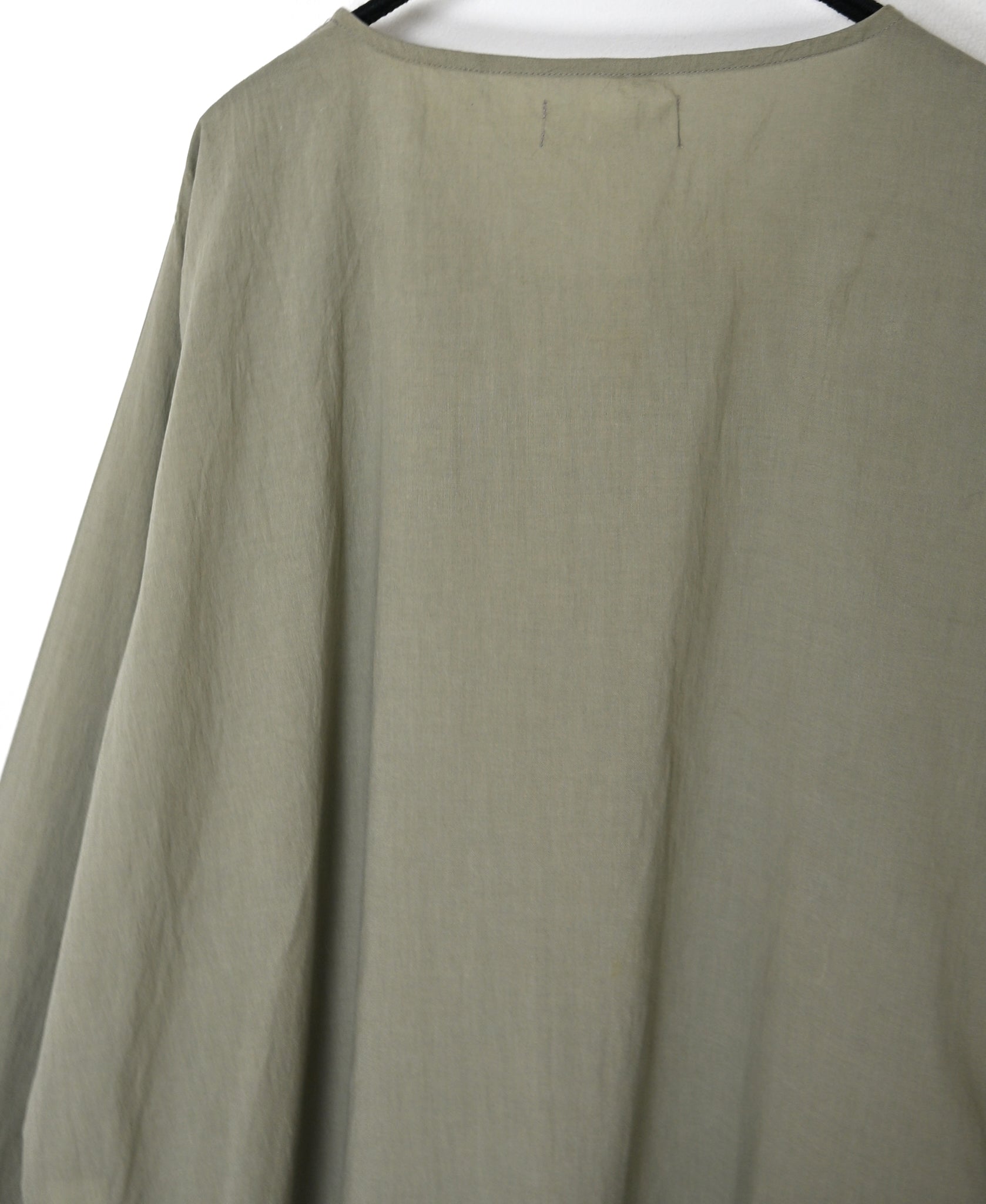 NSL26553 60s COTTON CAMBRIC PLAIN WITH LACE HEM & CUFF LACE SMOCK