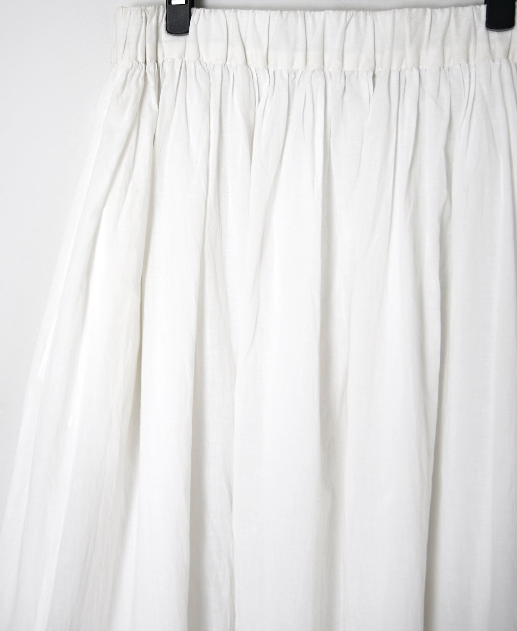 NSL26555 60s COTTON CAMBRIC PLAIN WITH LACE GATHERED SKIRT WITH PLEAT LACE